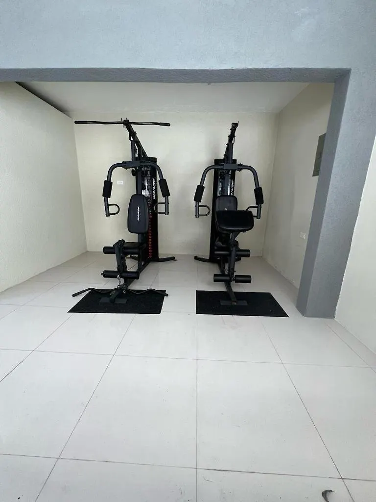 Patterson Palm Apartment #7 مونتيغو باي